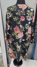 Load image into Gallery viewer, Black Floral Cardigan
