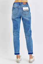 Load image into Gallery viewer, Judy Blue Rigid Magic Release Hem
