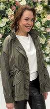 Load image into Gallery viewer, Rea Mode Parachute full zipper with hood jacket
