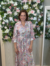Load image into Gallery viewer, Umgee Pink Paisley 3/4 Sleeve Maxi
