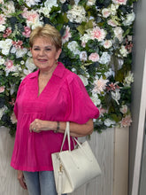 Load image into Gallery viewer, Umgee Bubble sleeve blouse $48.95
