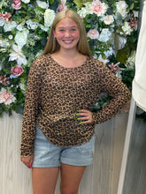 Load image into Gallery viewer, Grace&amp;Emma Leopard Mesh Long Sleeve Top
