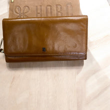 Load image into Gallery viewer, Hobo Rubie Crossbody
