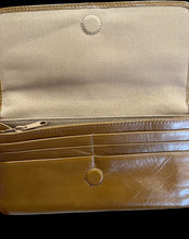 Load image into Gallery viewer, Hobo Rubie Crossbody
