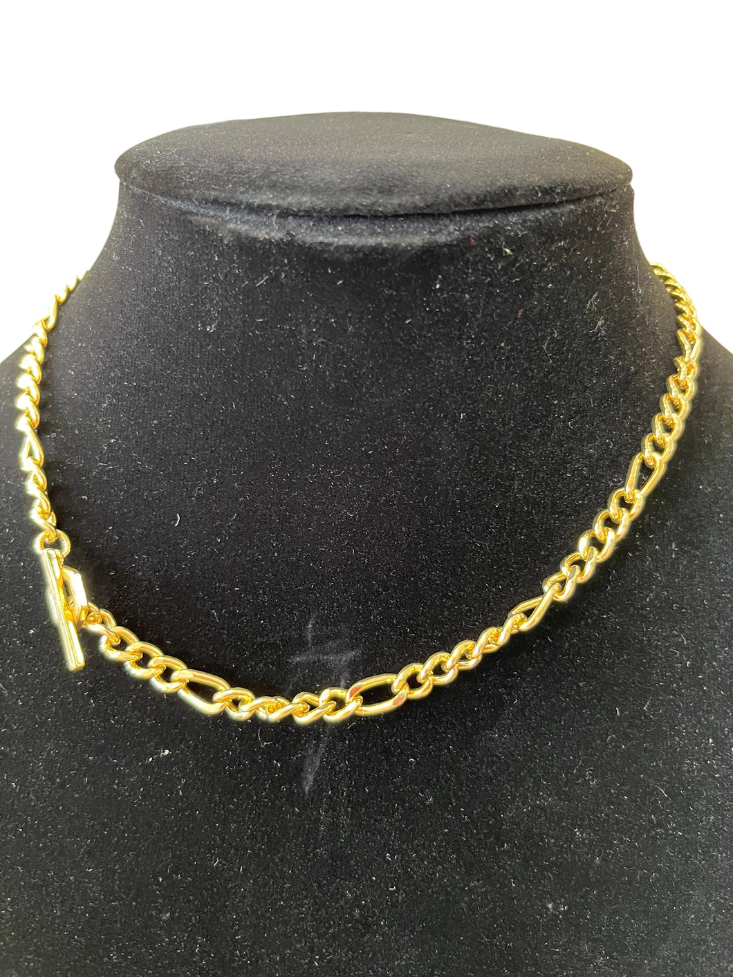 Gold choker with T bar Closure