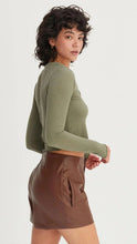 Load image into Gallery viewer, Double Zero faux leather short

